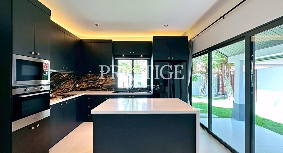For sale 3 bedrooms house in Huay Yai, Pattaya