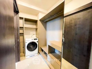 For sale 1 Beds condo in Huai Khwang, Bangkok