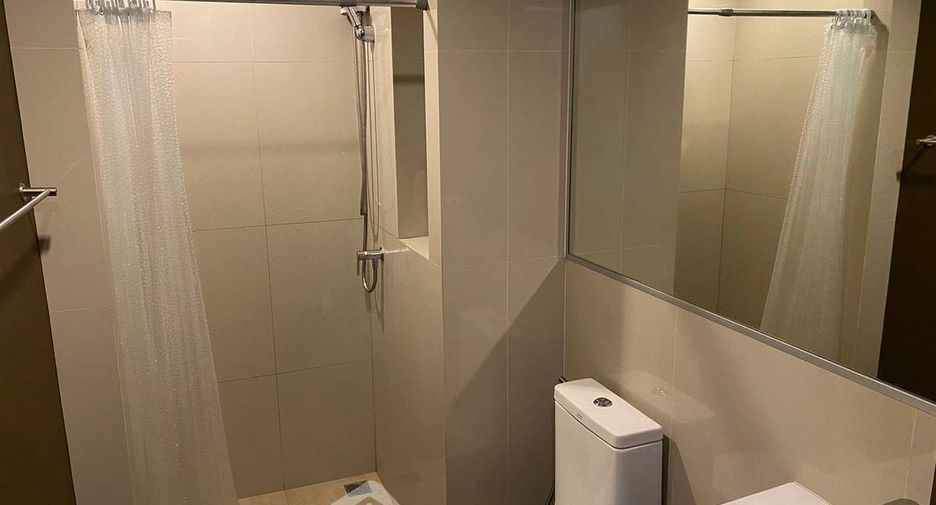 For sale 2 bedrooms condo in Lat Phrao, Bangkok