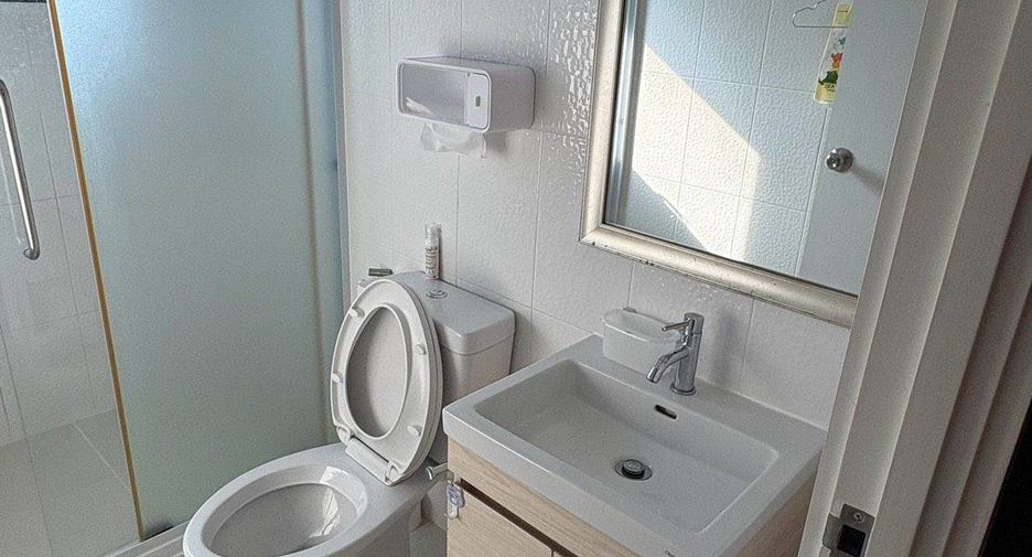For sale 2 bedrooms condo in Bang Phlat, Bangkok