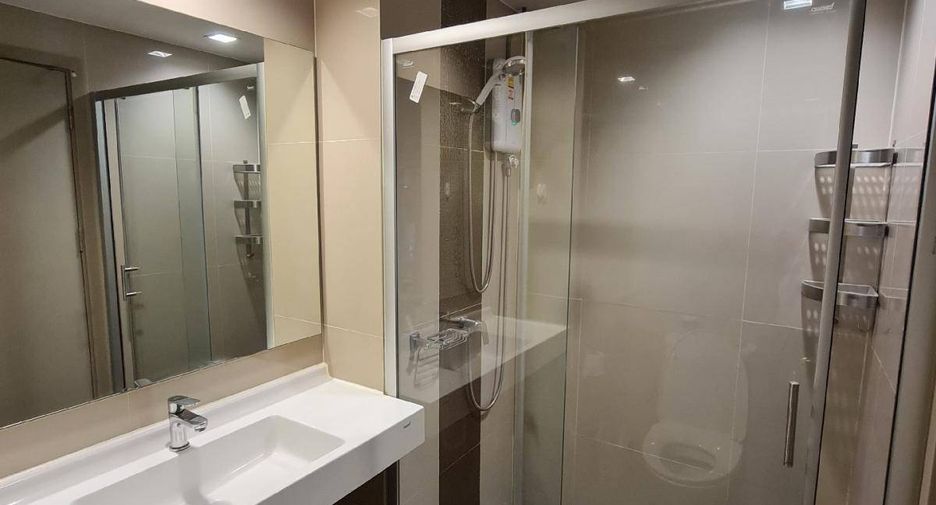For sale 1 bed condo in Phra Khanong, Bangkok