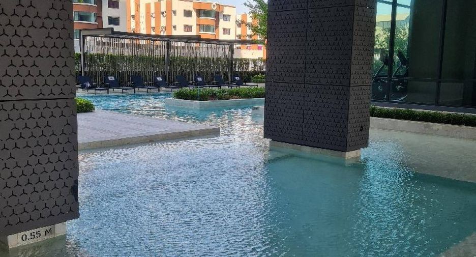 For sale 1 bed condo in Phra Khanong, Bangkok