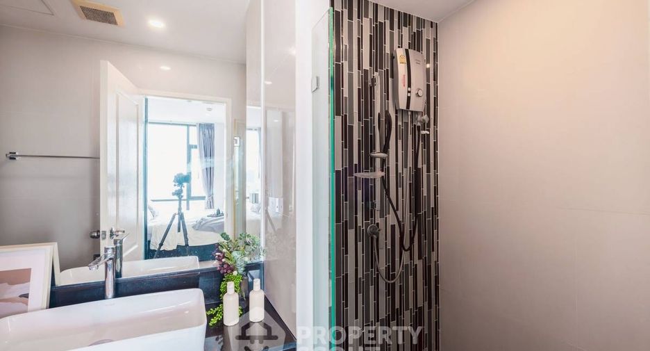 For sale 1 bed condo in Sathon, Bangkok