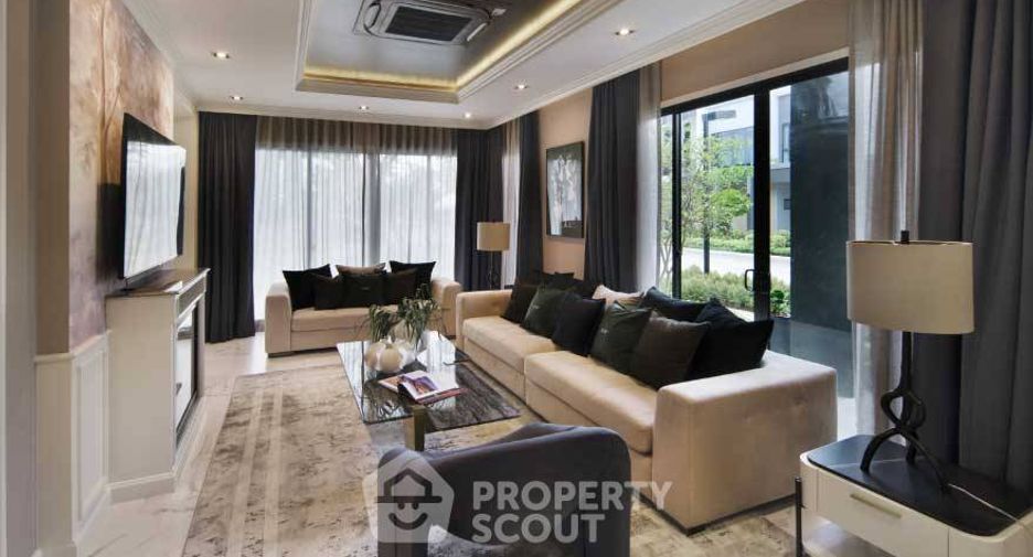 For sale 4 bedrooms house in Bang Khae, Bangkok