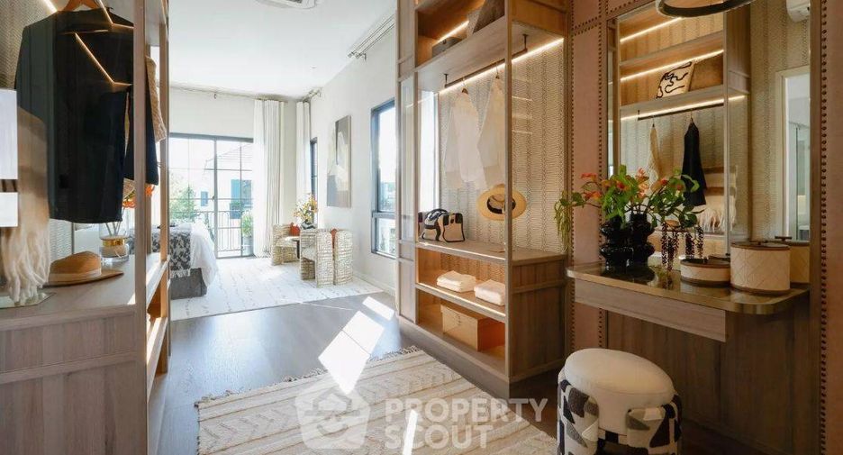 For sale 4 bedrooms house in Bang Phli, Samut Prakan