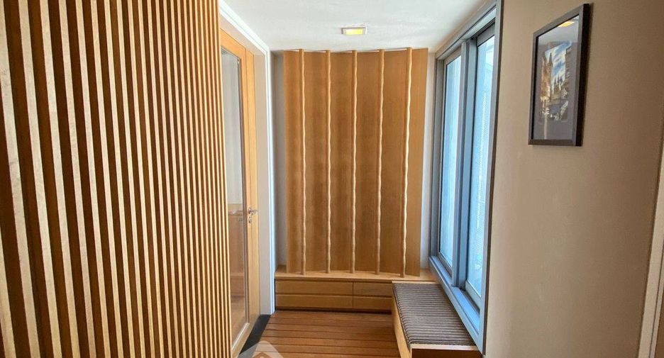 For sale 2 bedrooms condo in Yan Nawa, Bangkok