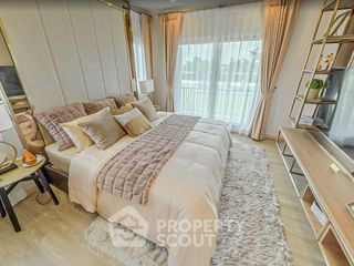 For sale 4 bedrooms house in Khlong Sam Wa, Bangkok