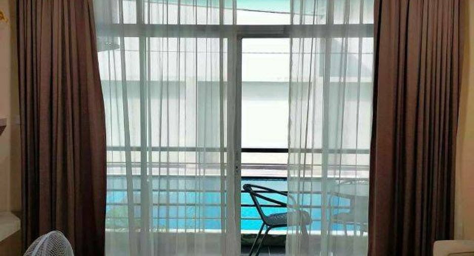 For sale 1 bed apartment in Pratumnak, Pattaya