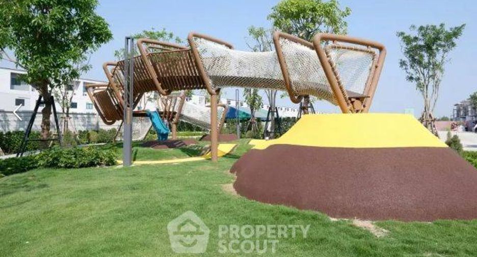 For sale 3 bedrooms house in Saphan Sung, Bangkok