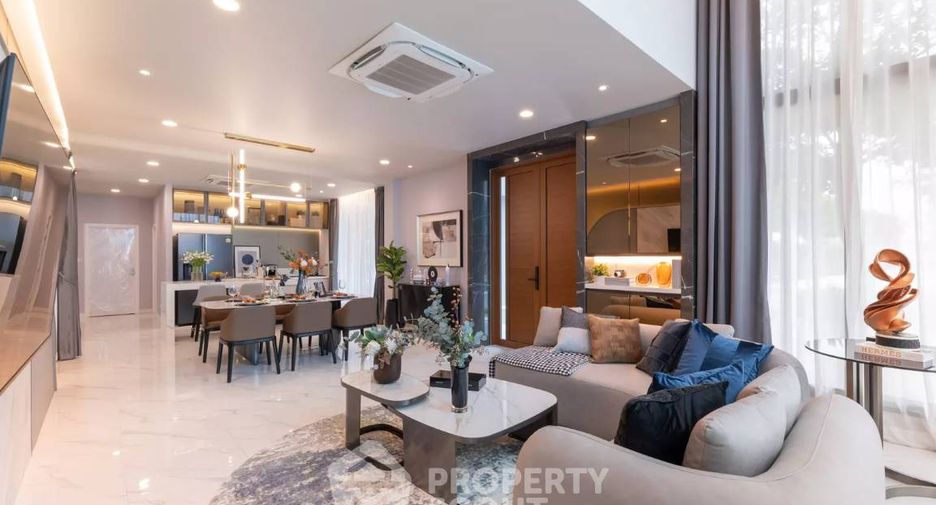 For sale 4 bedrooms house in Sai Mai, Bangkok