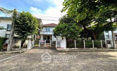Casa en venta de 4 habitaciones en Bang Khen, Bangkok