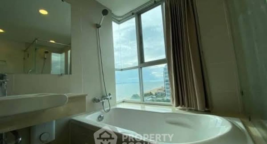 For sale 3 bedrooms condo in Bang Phlat, Bangkok