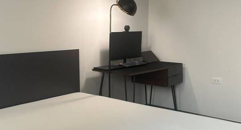 For sale 1 bed condo in Phaya Thai, Bangkok