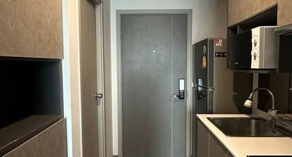 For sale 1 bed condo in Phaya Thai, Bangkok