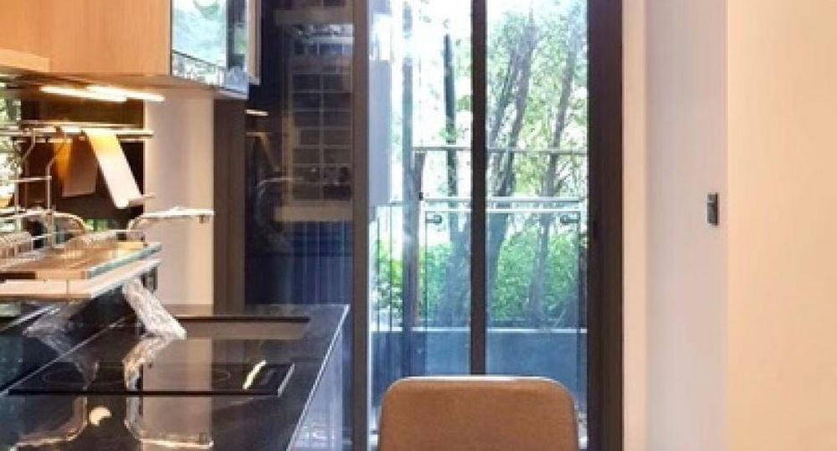 For sale 1 bed condo in Huai Khwang, Bangkok