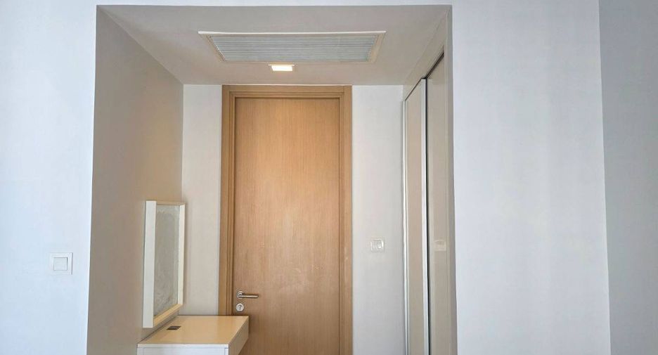 For sale 1 bed condo in Watthana, Bangkok