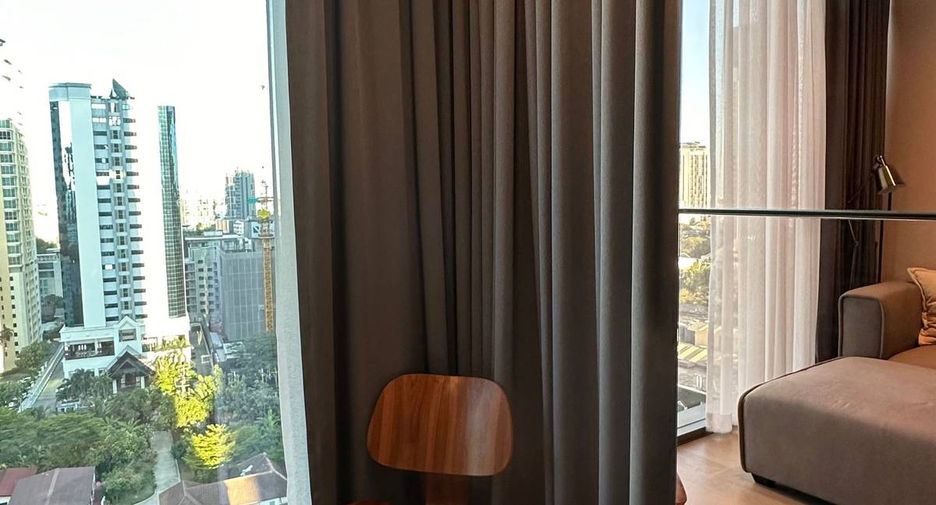 For sale 1 bed condo in Khlong Toei, Bangkok