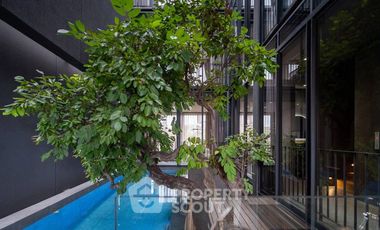 For sale 4 bedrooms villa in Don Mueang, Bangkok