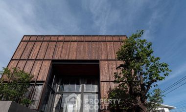 For sale 3 bedrooms villa in Don Mueang, Bangkok