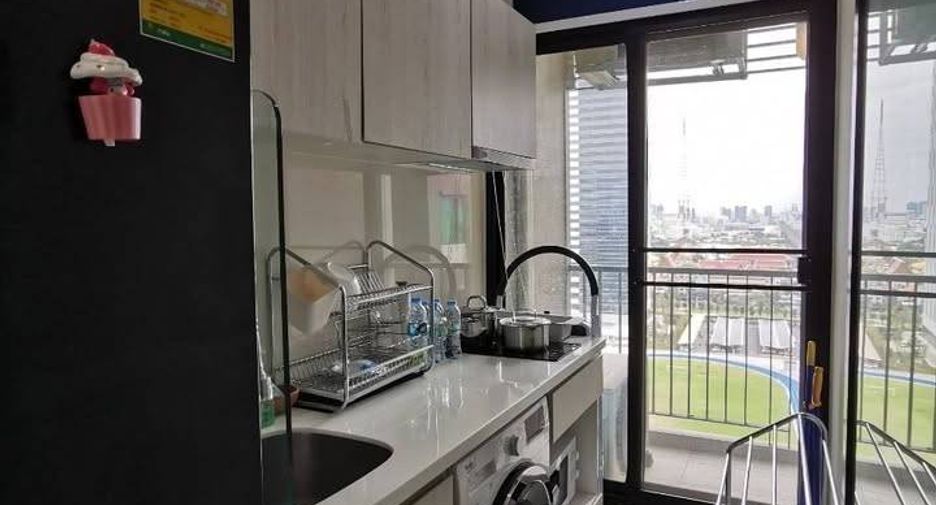 For sale 1 bed condo in Watthana, Bangkok