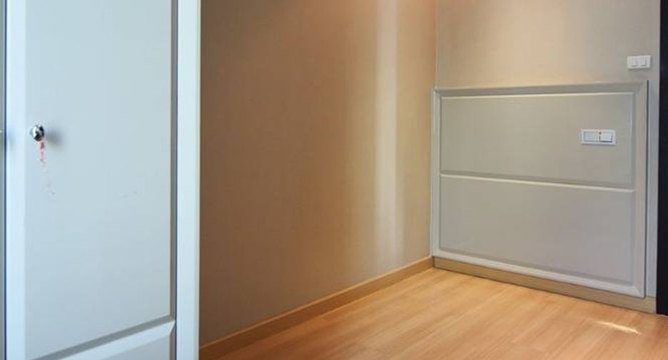 For sale 2 bedrooms condo in Ratchathewi, Bangkok
