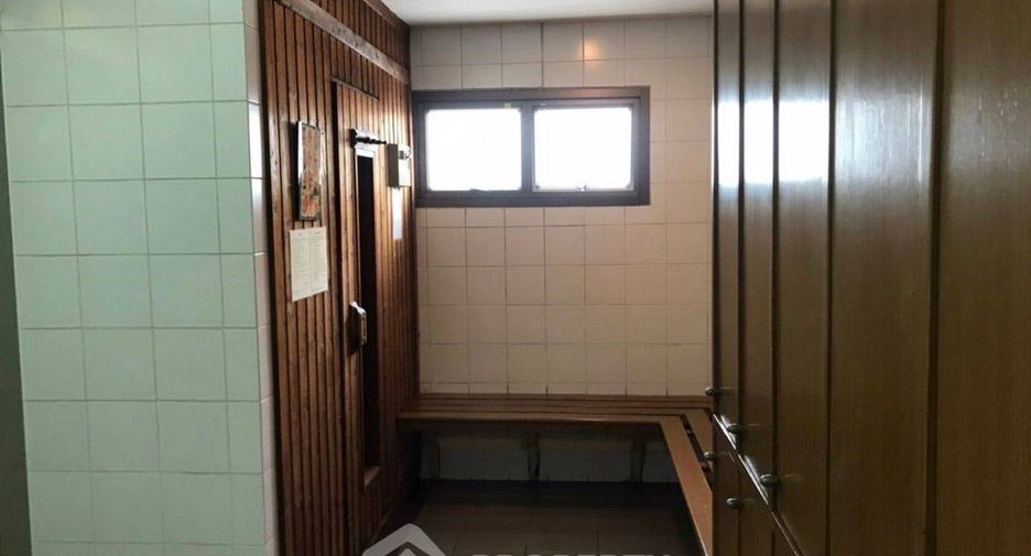 For sale 2 bedrooms condo in Yan Nawa, Bangkok