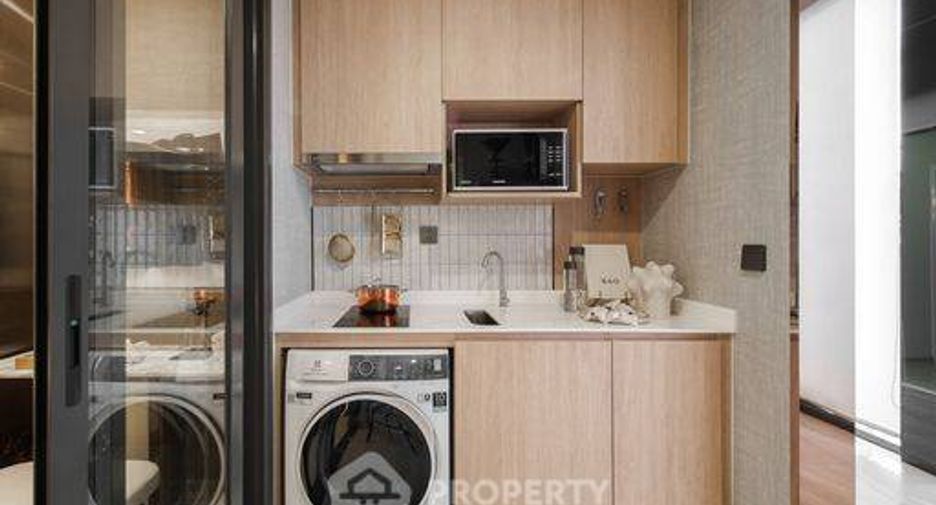 For sale 1 Beds condo in Khlong San, Bangkok