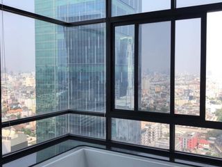 For sale 2 ベッドルーム condo in Huai Khwang, Bangkok