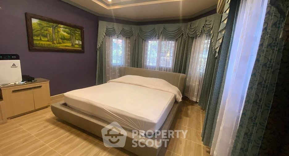 Продажа 4 спальни вилла в Восточная Паттайя, Паттайя