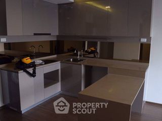Продажа 2 спальни кондо в Пхра Кханонг, Бангкок