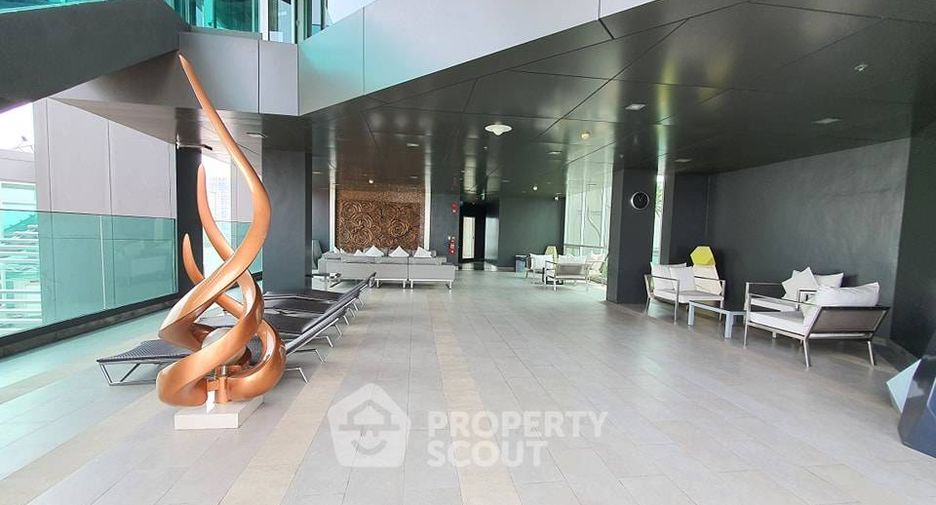For sale 1 bed condo in Sathon, Bangkok