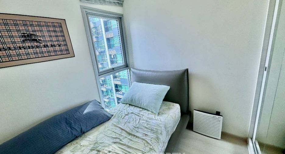 For sale 2 bedrooms condo in Huai Khwang, Bangkok
