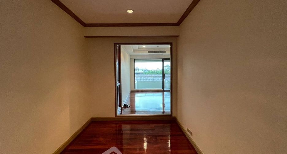 For sale 2 bedrooms condo in Khlong San, Bangkok