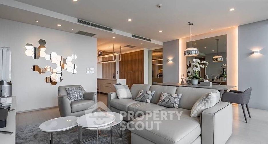 For sale 2 bedrooms condo in Pathum Wan, Bangkok