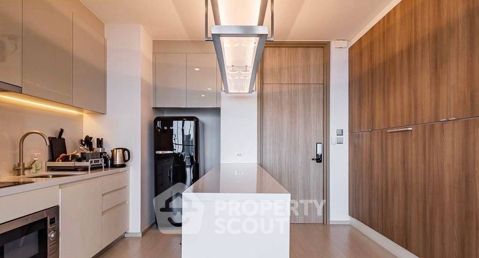 For sale 2 bedrooms condo in Pathum Wan, Bangkok