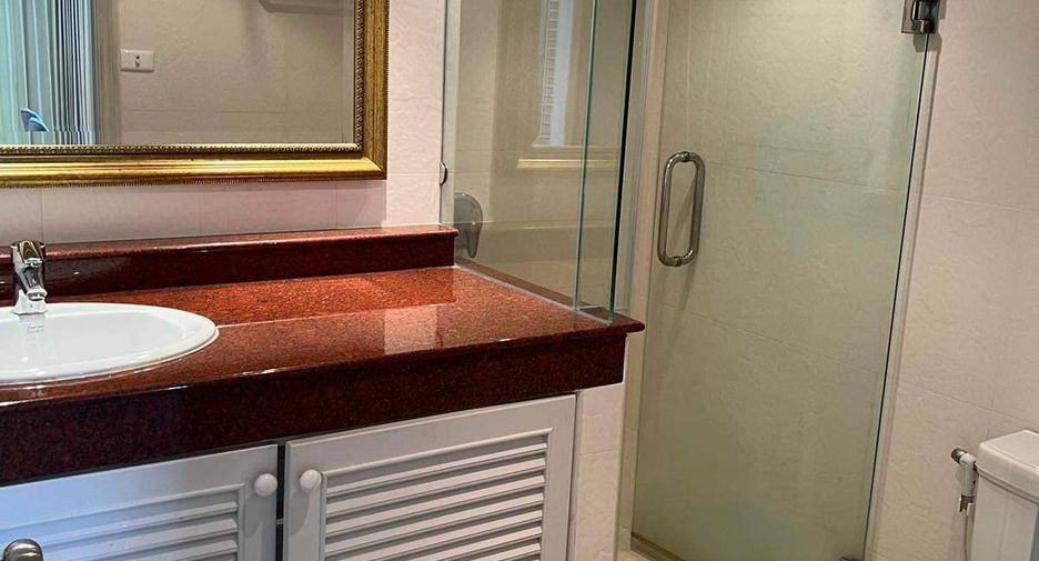 For sale 2 bedrooms condo in Jomtien, Pattaya