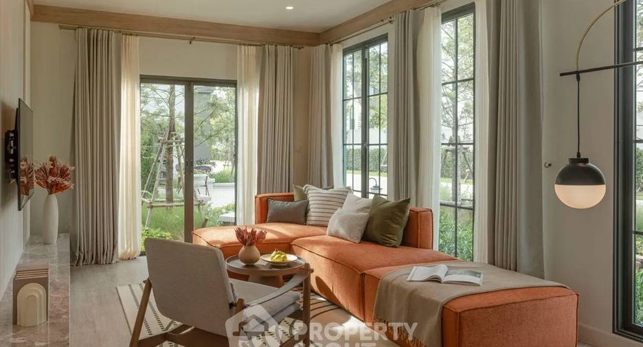 For sale 4 bedrooms house in Bang Khun Thian, Bangkok