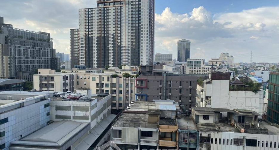 For sale 1 bed condo in Huai Khwang, Bangkok