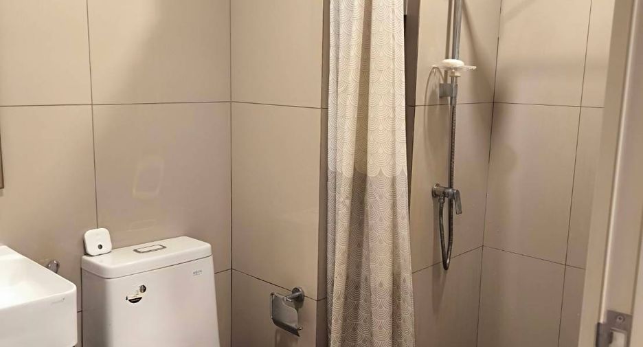 For sale 2 bedrooms condo in Bang Phlat, Bangkok