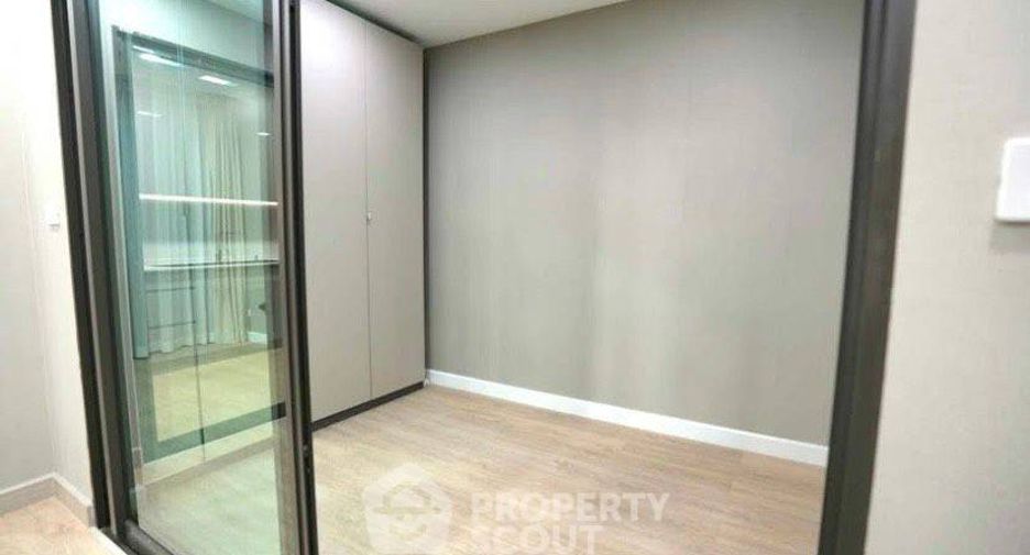 Casa adosada en venta de 3 habitaciones en Suan Luang, Bangkok