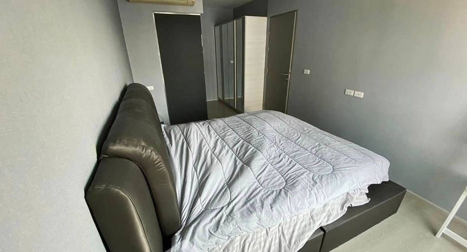 For sale 2 bedrooms condo in Huai Khwang, Bangkok