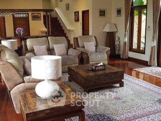 Haus zum Kauf mit 4 Zimmer in Huay Yai, Pattaya
