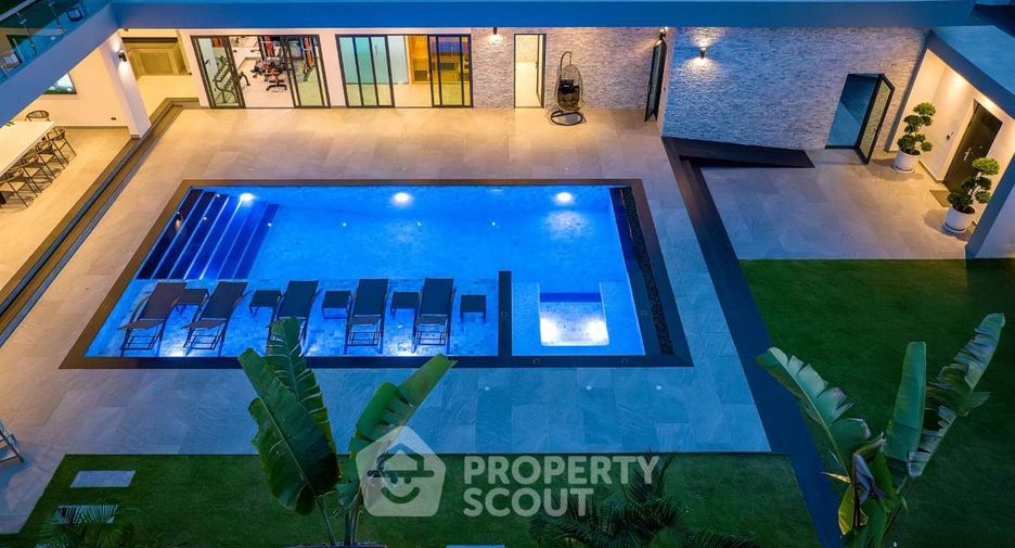 Villa zum Kauf mit 6 Zimmer in Bang Lamung, Chonburi
