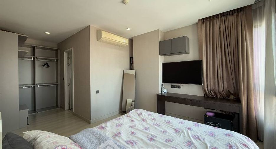For sale 2 bedrooms condo in Phaya Thai, Bangkok