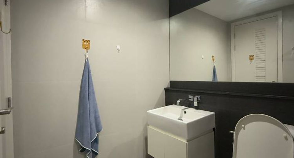 For sale 2 bedrooms condo in Phaya Thai, Bangkok