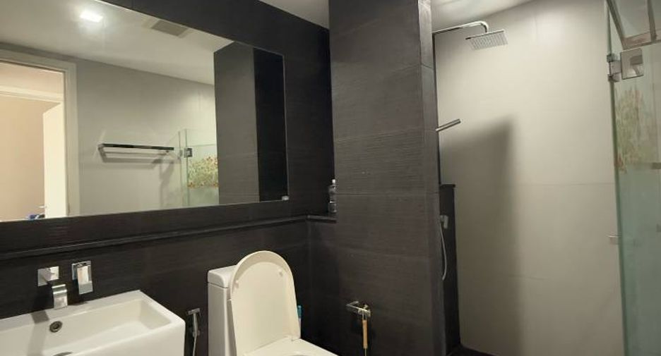For sale 2 bedrooms condo in Phaya Thai, Bangkok