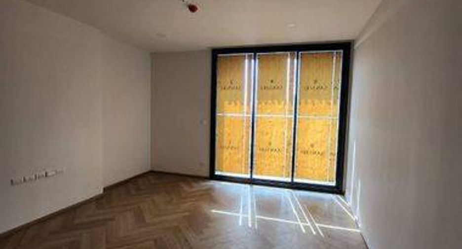 For sale 3 bedrooms condo in Ratchathewi, Bangkok