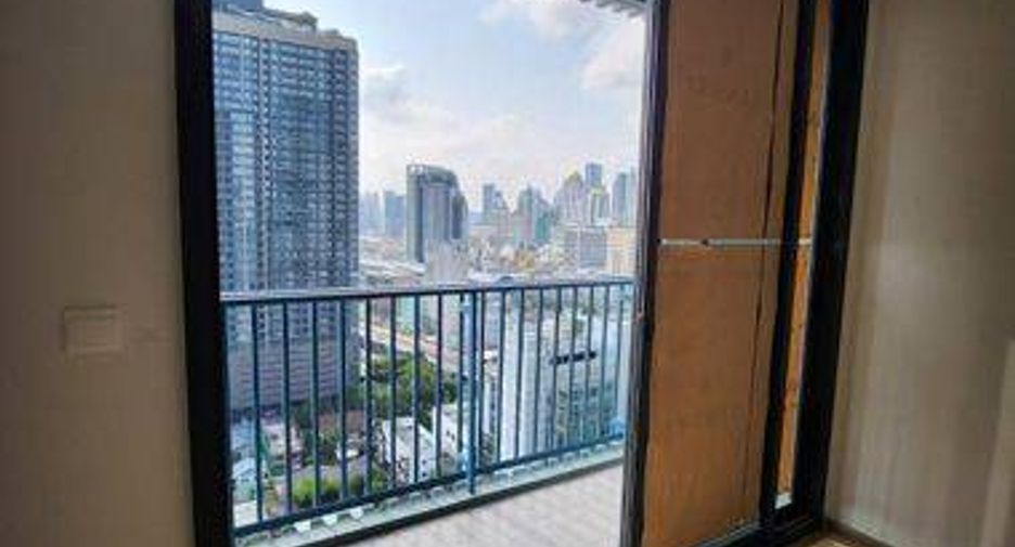 For sale 3 bedrooms condo in Ratchathewi, Bangkok
