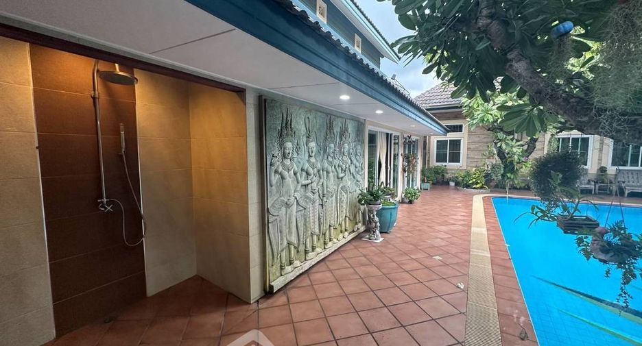 For sale 3 bedrooms villa in Jomtien, Pattaya