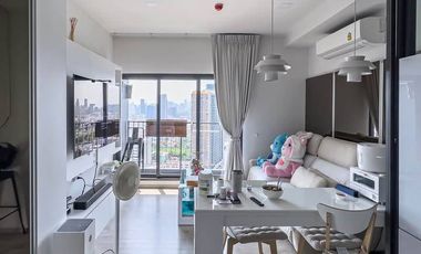 For sale 2 bedrooms condo in Watthana, Bangkok